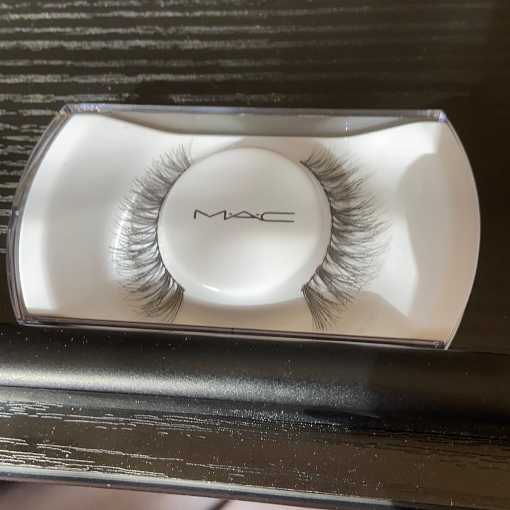 MAC eyelashes